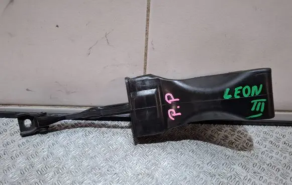 Seat Leon (5F) Front door check strap stopper 5F4837203A