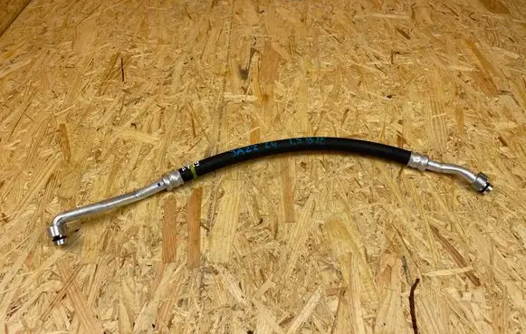 Air conditioning (A/C) pipe/hose