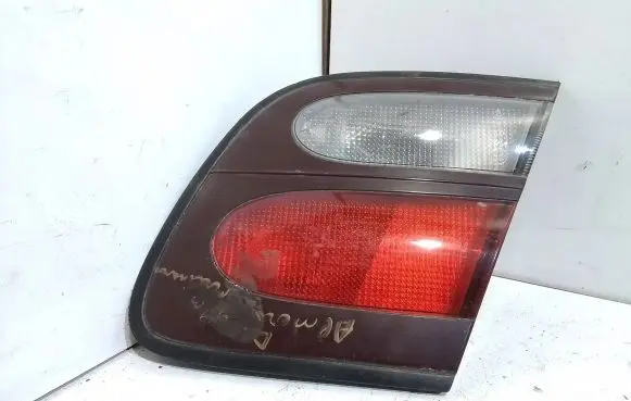 Nissan Almera N16 Tailgate rear/tail lights E139254