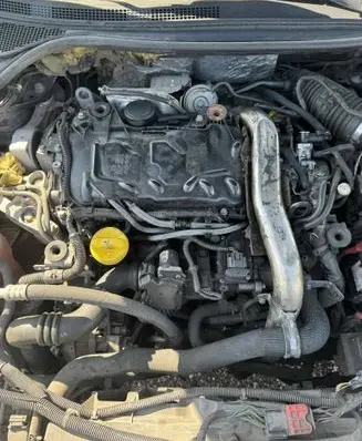 Renault Laguna III Engine swap M9R6854