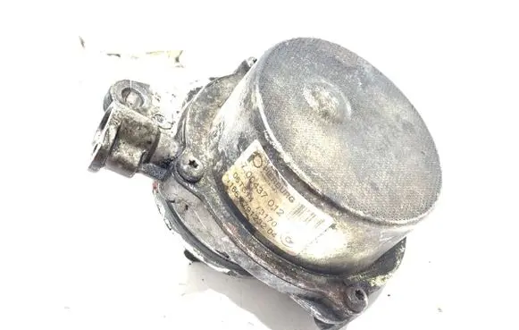BMW 5 E60 E61 Vacuum pump 7791232