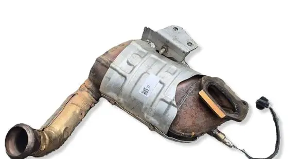 Chrysler Pacifica Catalyst/FAP/DPF particulate filter 