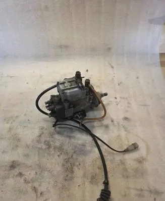 Audi 100 S4 C4 Fuel injection high pressure pump 0460415998 400BT5003 046130108A