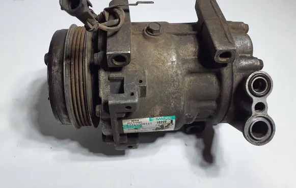 Renault Megane I Air conditioning (A/C) compressor (pump) Sd7v16 1822F SD7V16