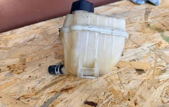 Nissan Qashqai Coolant expansion tank/reservoir 21711BB50A