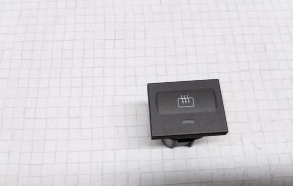 Ford Focus C-MAX Windscreen/window heater switch 3M5T18C621AB