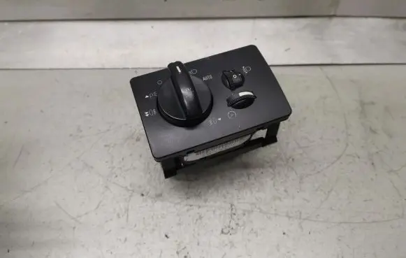 Ford Focus Light switch 4M5T13A024CA