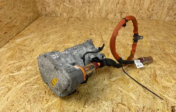Mercedes-Benz E W213 Air conditioning (A/C) compressor (pump) A0008304404