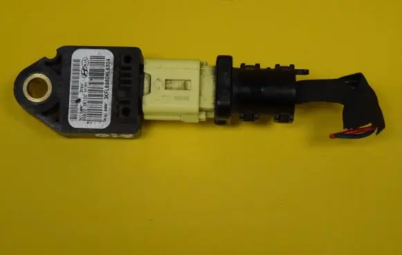 Hyundai Sonata Airbag deployment crash/impact sensor 95920-3K100