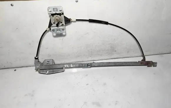Volkswagen Transporter - Caravelle T4 Front door manual window regulator 701837501