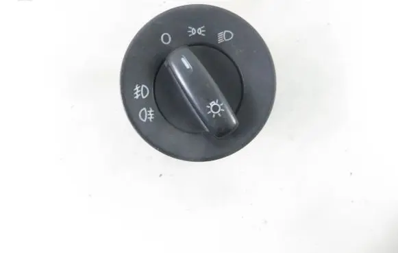 Skoda Octavia Mk2 (1Z) Light switch 1Z0941431C