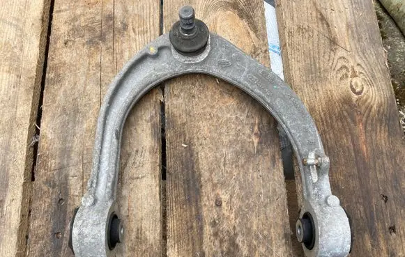 Land Rover Range Rover Sport L494 Front upper control arm/wishbone PLA3004A