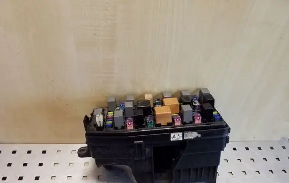 Chevrolet Captiva Fuse module