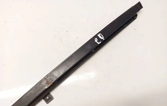 Ford Mondeo Mk III Rear door glass trim molding 1S71F262A37