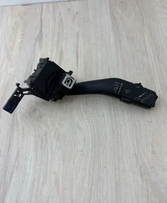 Volkswagen Golf V Wiper control stalk 1K0953519J 01203516 20351672696412