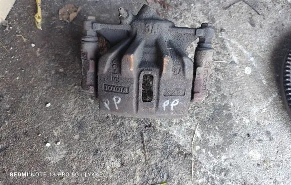 Toyota Corolla E110 Front brake caliper 5422