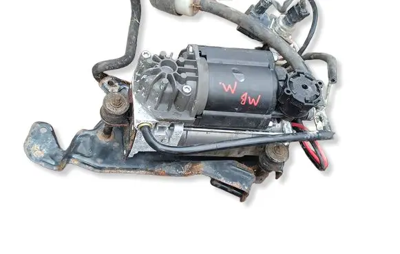 Mercedes-Benz CLS C219 Air suspension compressor/pump 