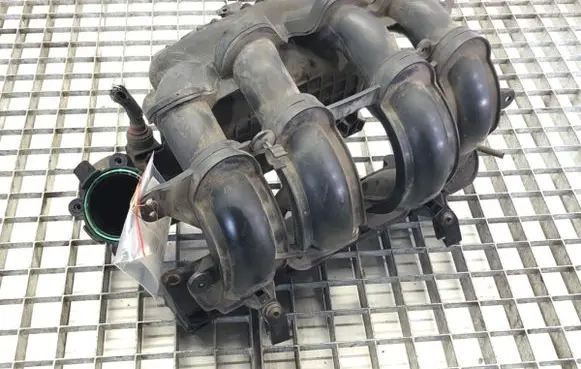 Ford Focus Intake manifold 4M5G9424-CB