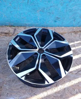 R19 alloy rim