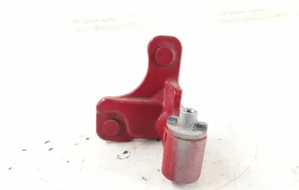 Mercedes-Benz GLK (X204) Front door lower hinge 2047201237 A2047201237