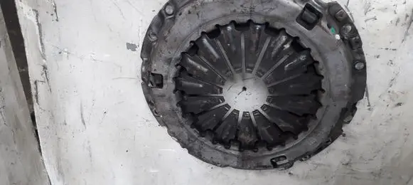 Toyota Corolla Verso E121 Pressure plate ADT33287N