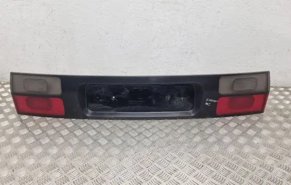 Volkswagen Sharan Rear light center trim bar blend 