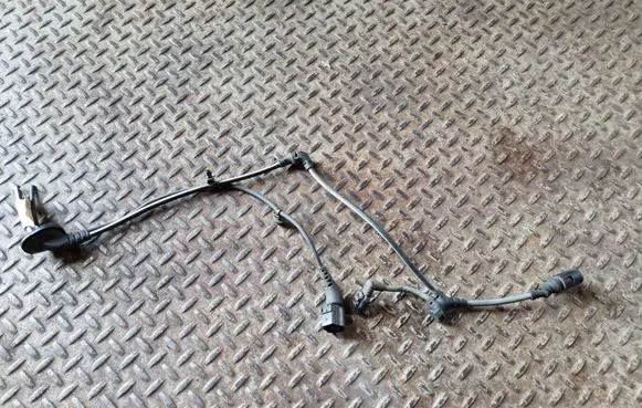 Skoda Superb B8 (3V) Front ABS sensor wiring 