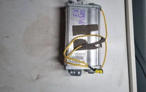 BMW X3 E83 Passenger airbag 39705604107G