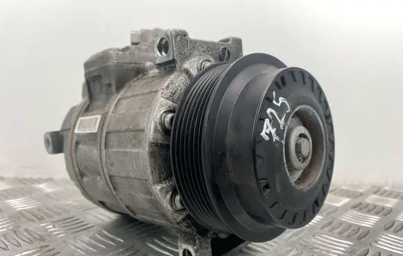 Mercedes-Benz C W204 Air conditioning (A/C) compressor (pump) A0022304511 Z0006615E 1031445484