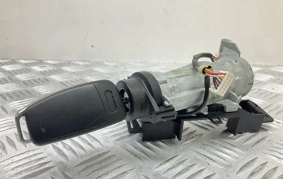 Audi Q3 8U Ignition lock 5K0905865 8X0837220D 1K0905851