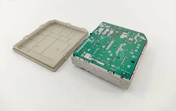 Renault Clio III Fuse module 233293C