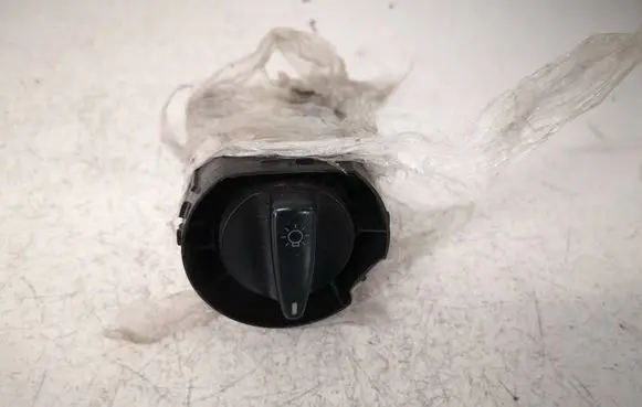 Volkswagen PASSAT B5 Light switch 3B0941531B
