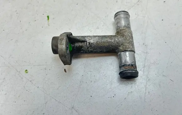 Volkswagen Transporter - Caravelle T4 Engine coolant pipe/hose 074121145B