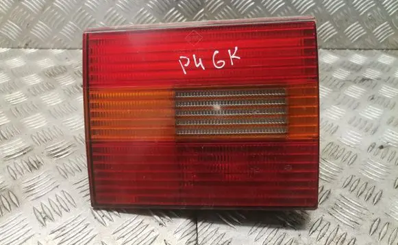 Volkswagen PASSAT B4 Rear/tail lights 3a9945107
