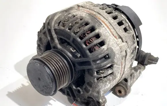 Volkswagen Touran I Generator/alternator 06F903023F