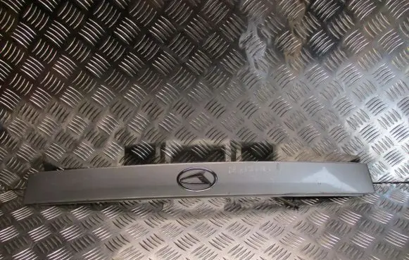 Daihatsu YRV Rear window tailgate spoiler 