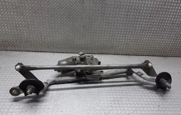 Toyota Verso Front wiper linkage and motor 851100F030