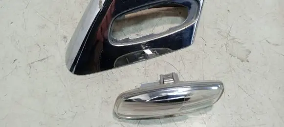 Citroen DS3 Plastic wing mirror trim cover 232636131 1090102