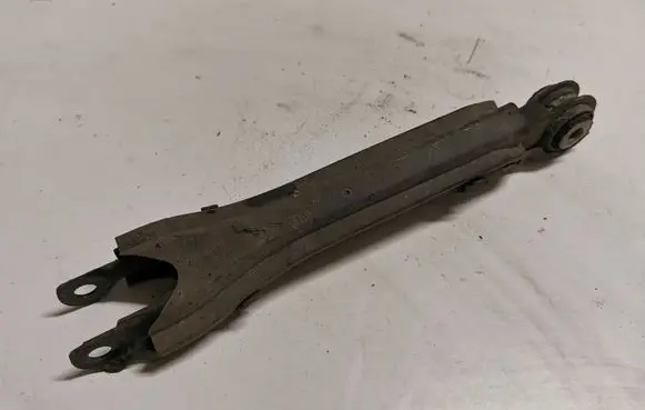Mercedes-Benz E C207 W207 Rear control arm A2043521488