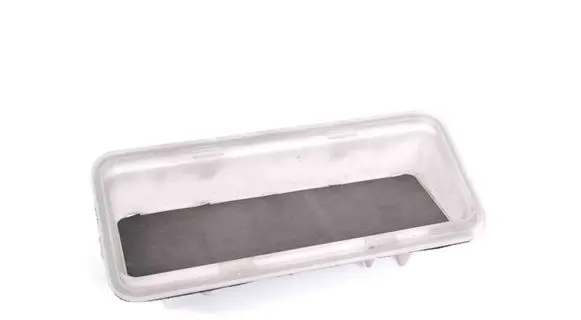 Quarter panel pressure vent