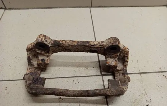 Renault Trafic II (X83) Front Brake Caliper Pad/Carrier 
