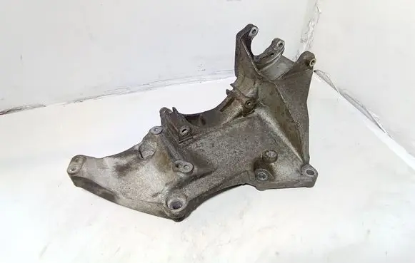 Renault Espace - Grand espace IV Generator/alternator bracket 8200183234
