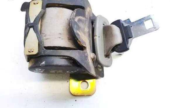 Renault Scenic I Middle seatbelt (rear) a504452