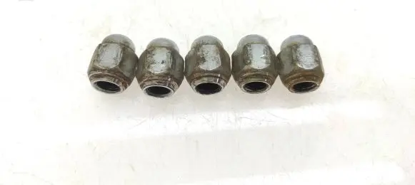 Toyota Corolla Verso AR10 Nuts/bolts 