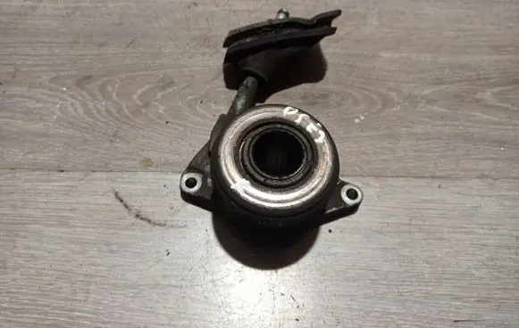Volvo V70 clutch release bearing 
