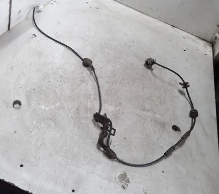 Toyota Auris 150 Rear ABS sensor wiring 8282142050