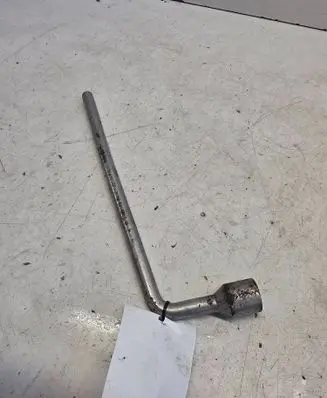 Mercedes-Benz S W221 Wheel nut wrench A2215810001