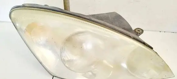 KIA Ceed Headlight/headlamp 921021H000