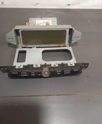 Toyota Avensis T250 Screen/display/small screen 8611005020