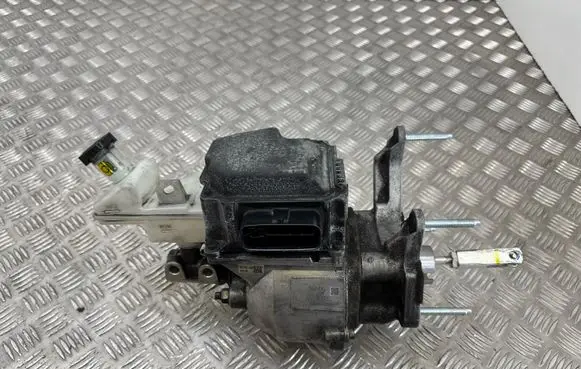 Nissan Leaf II (ZE1) Brake booster EAC103503A